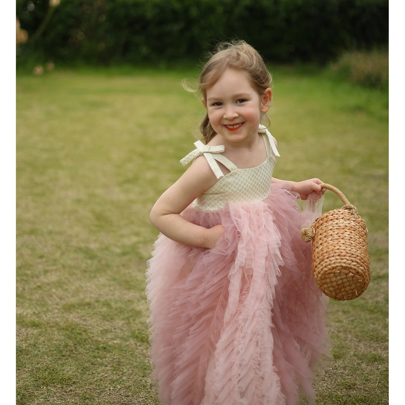 Sommer neues Träger-Baby-Mädchen-Puff-Gaze-Prinzessinnenkleid